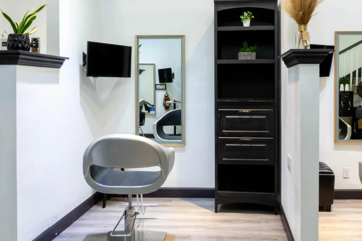 A semi-private booth station