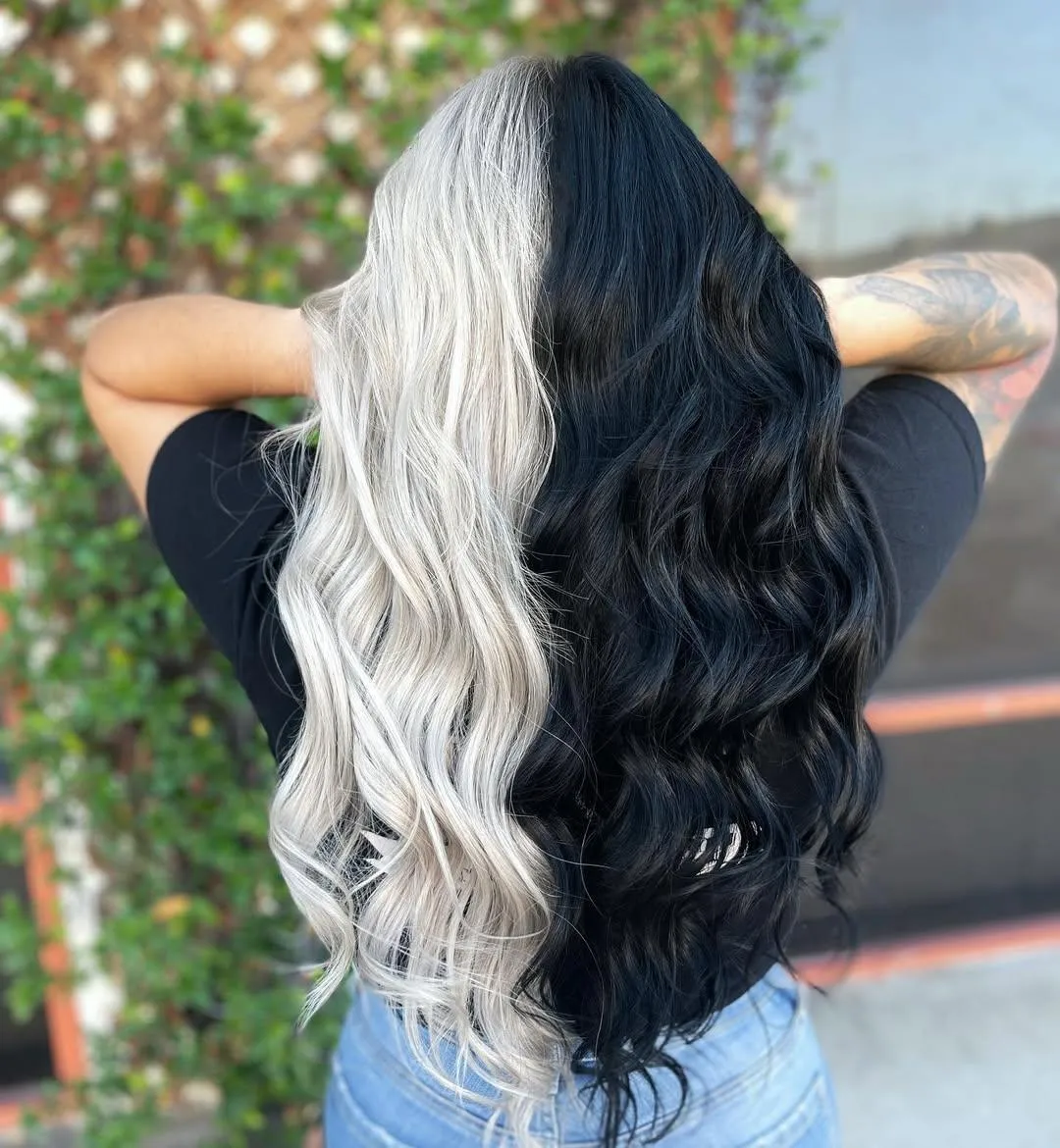 Platinum blonde and jet black lengths side by side, seen from behind